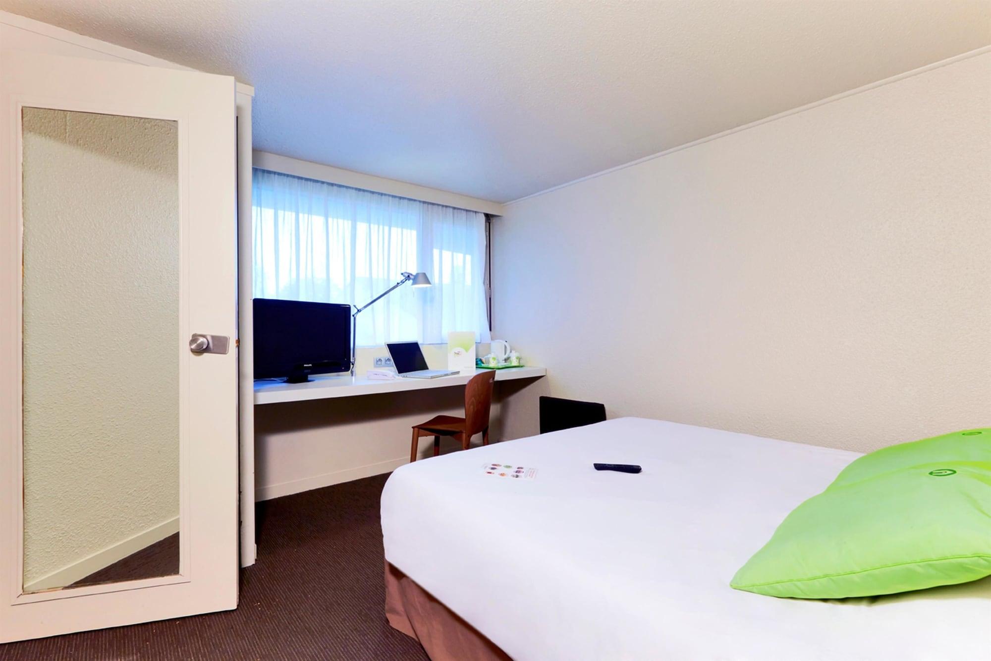 Campanile Metz Est Technopole - Restaurant Hotel Eksteriør billede