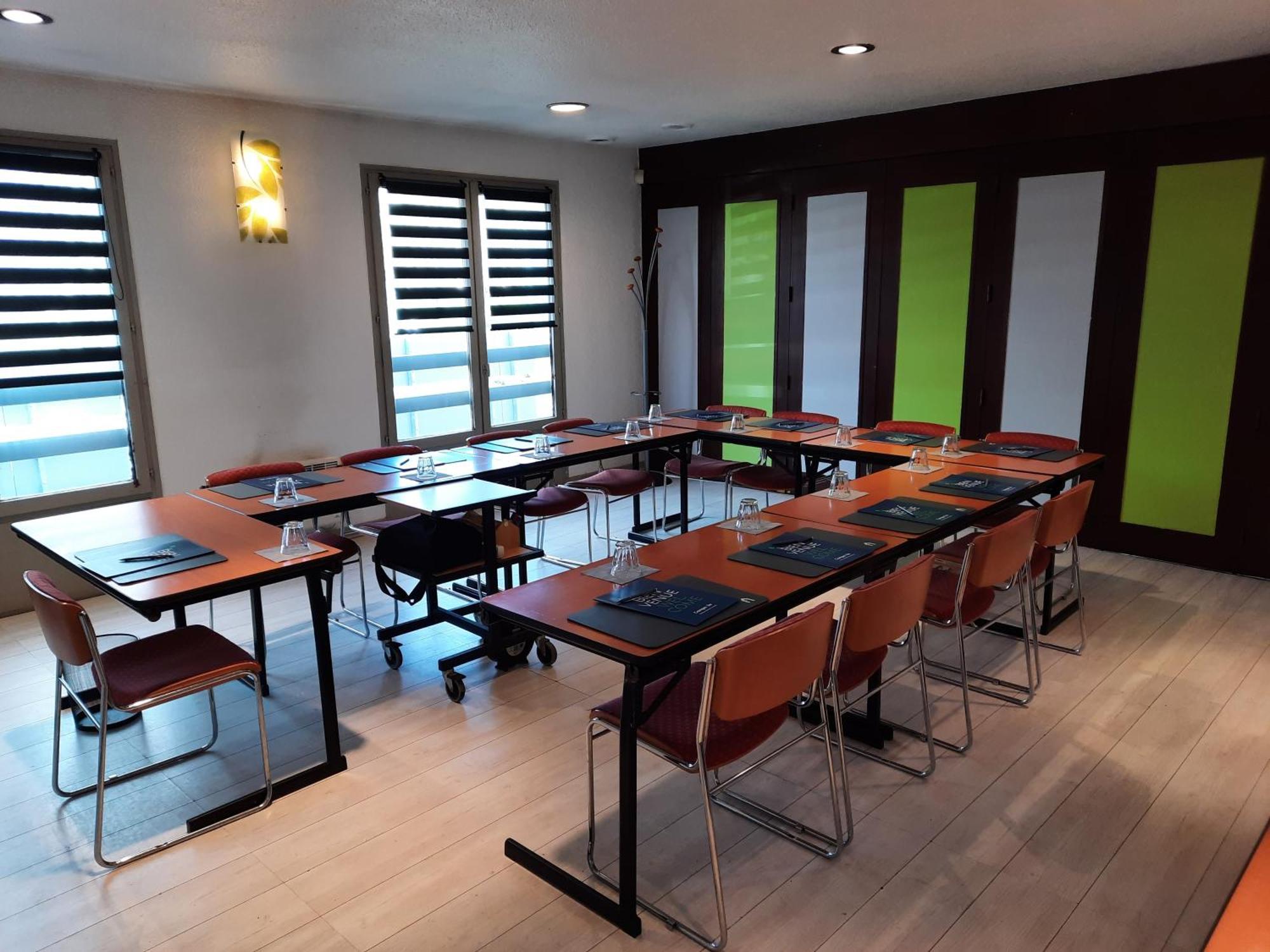 Campanile Metz Est Technopole - Restaurant Hotel Eksteriør billede